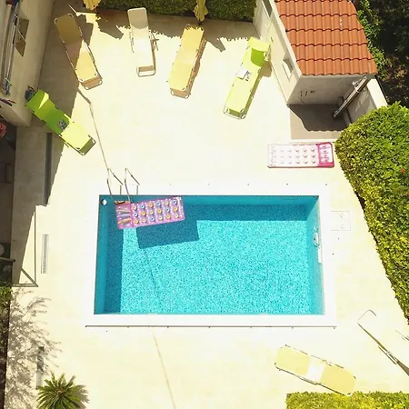 Sasa Apartment *